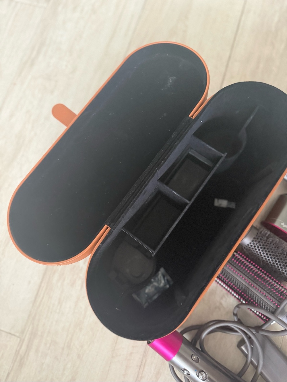 Dyson Airwrap Styler HS01 Nickel/Fuchsia + Case & Attachments - Picture 7 of 7